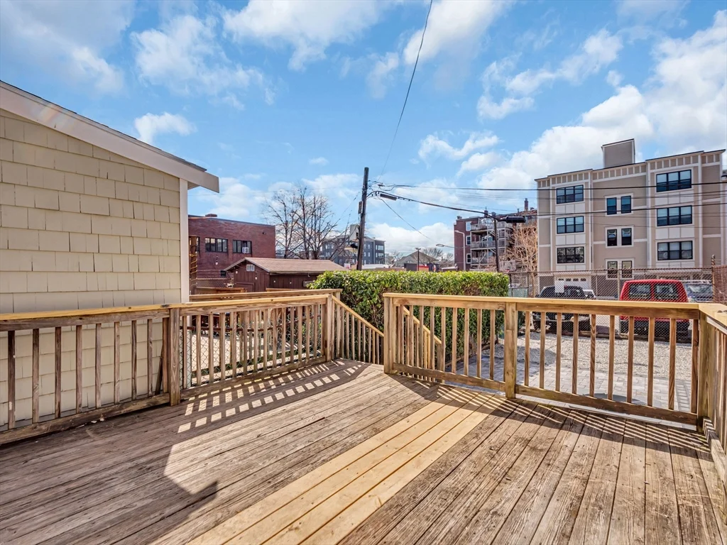 6 bed, 2.5 bath apartment for rent at 167 West 3rd St Unit 1, South Boston — photo 4 of 10