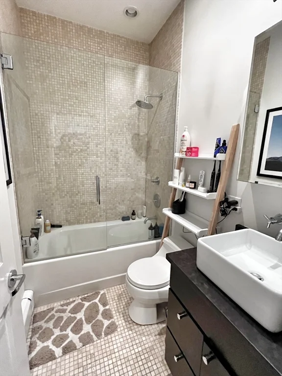 2 bed, 1 bath apartment for rent at 1670 Washington St Unit 2, South End — photo 15 of 24