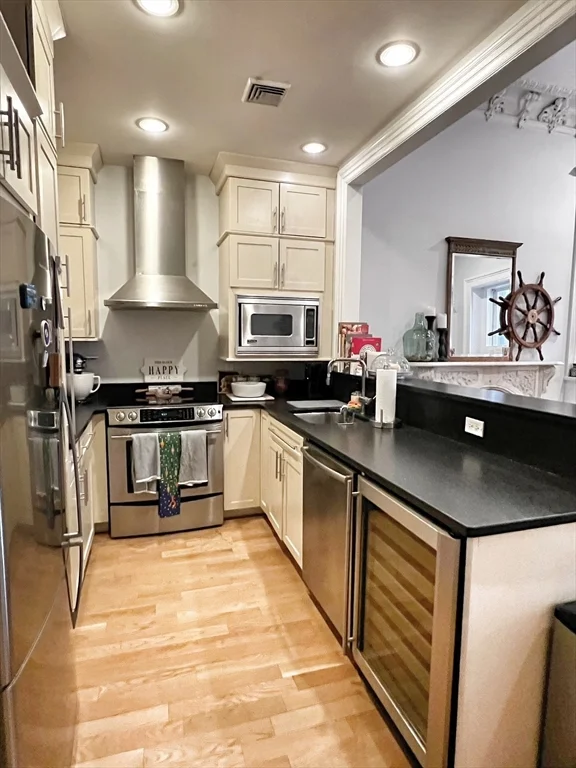 2 bed, 1 bath apartment for rent at 1670 Washington St Unit 2, South End — photo 8 of 24