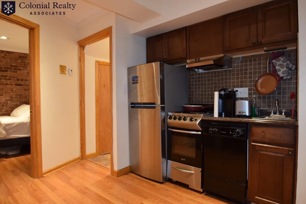 2 bed, 1 bath apartment for rent at 1671 Beacon St Unit 2, Aspinwall Hill — photo 2 of 7
