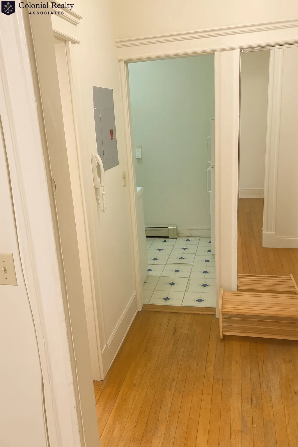 Studio bed, 1 bath apartment for rent at 1671 Commonwealth Ave Unit 8, Brighton — photo 3 of 5