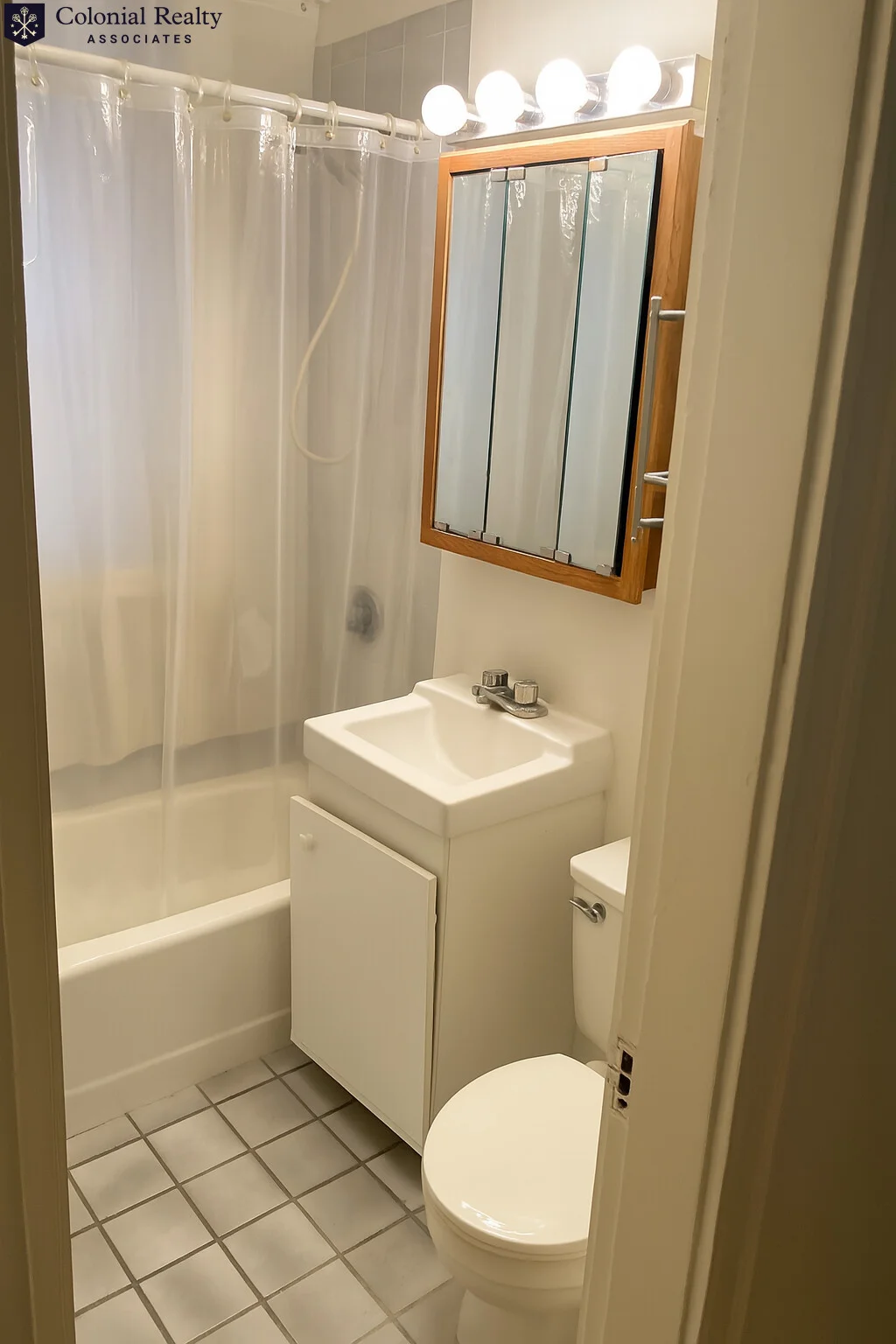 Studio bed, 1 bath apartment for rent at 1671 Commonwealth Ave Unit 8, Brighton — photo 5 of 5