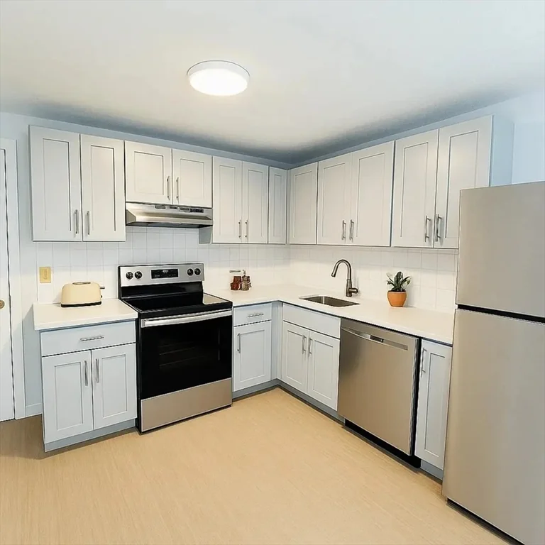 2 bed, 1 bath apartment for rent at 1671 Main St Unit 7, Leicester