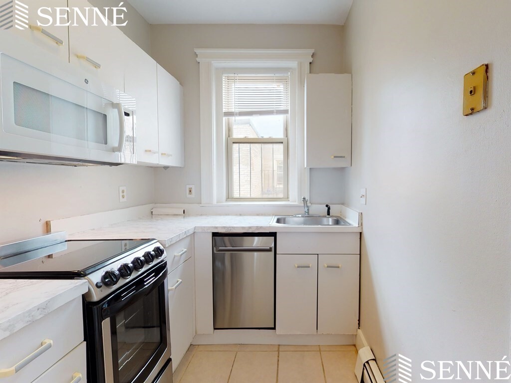 1 bed, 1 bath apartment for rent at 1673 Commonwealth Ave Unit 19, Brighton — photo 16 of 28