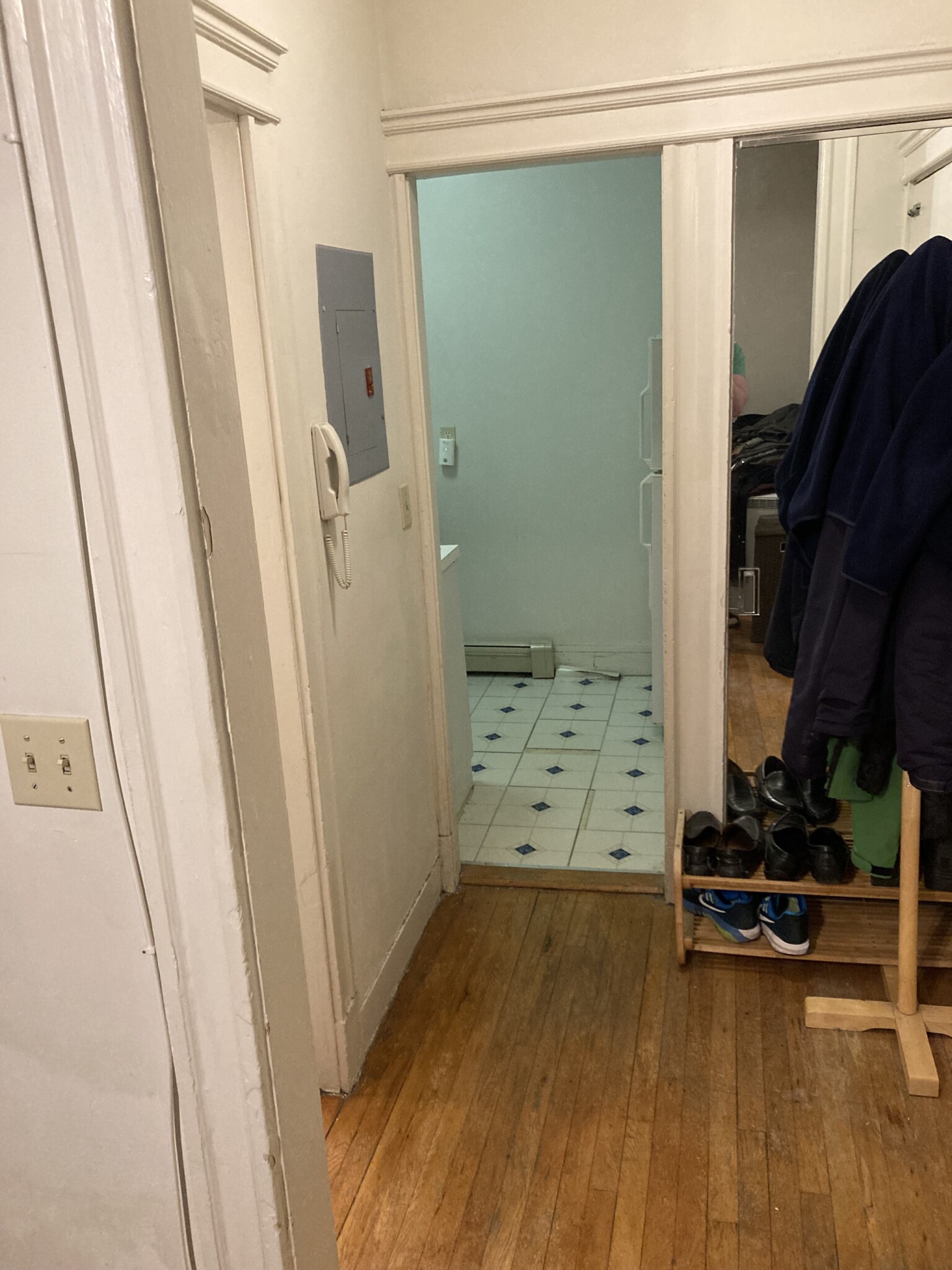 Studio bed, 1 bath apartment for rent at 1673 Commonwealth Ave Unit 8, Brighton — photo 3 of 5