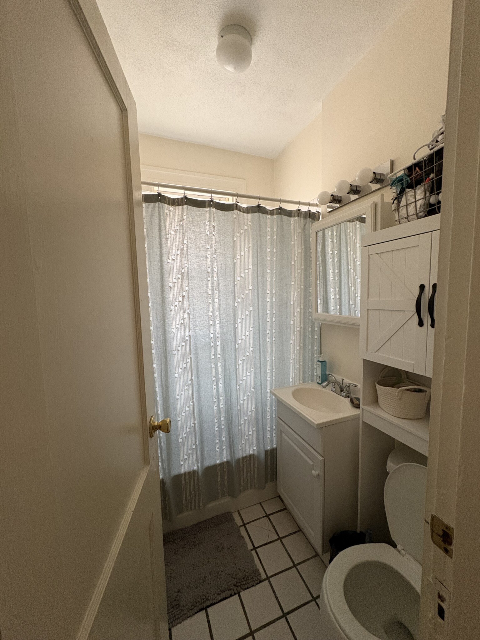Studio bed, 1 bath apartment for rent at 1673 Commonwealth Ave Unit 8A, Brighton — photo 5 of 5
