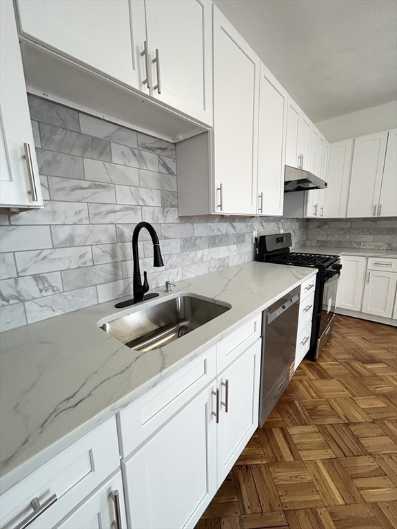 3 bed, 2 bath apartment for rent at 1675 Dorchester Ave Unit 2, Boston — photo 3 of 19