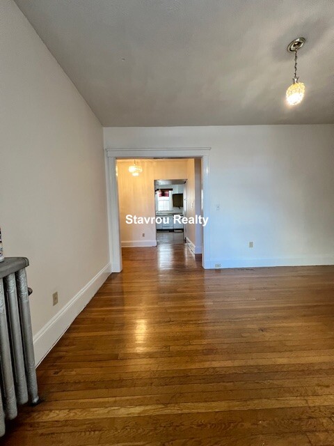 4 bed, 2 bath apartment for rent at 1677 Beacon St Unit 2, Aspinwall Hill — photo 5 of 51