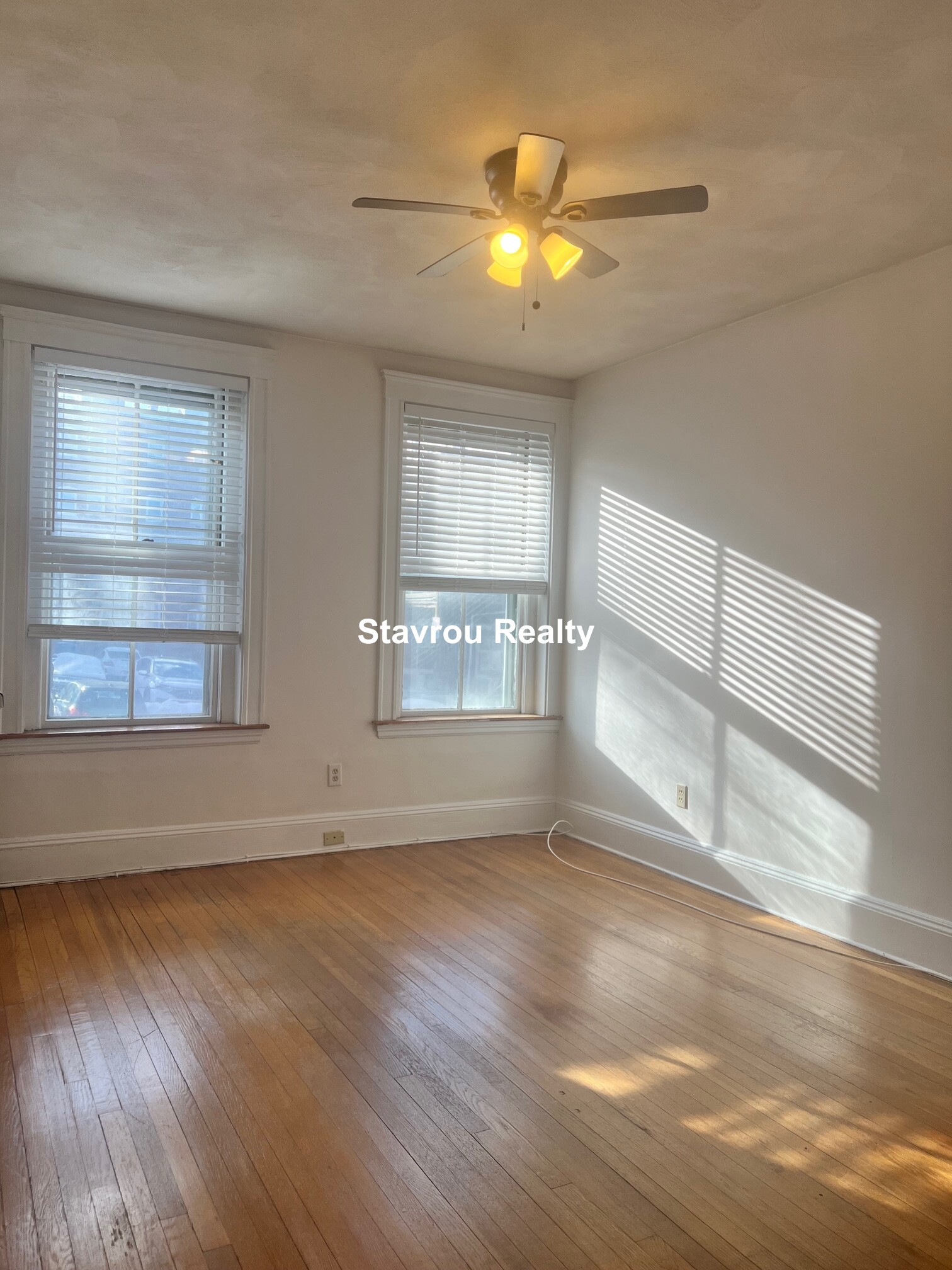 4 bed, 2 bath apartment for rent at 1677 Beacon St Unit 2, Aspinwall Hill — photo 15 of 51