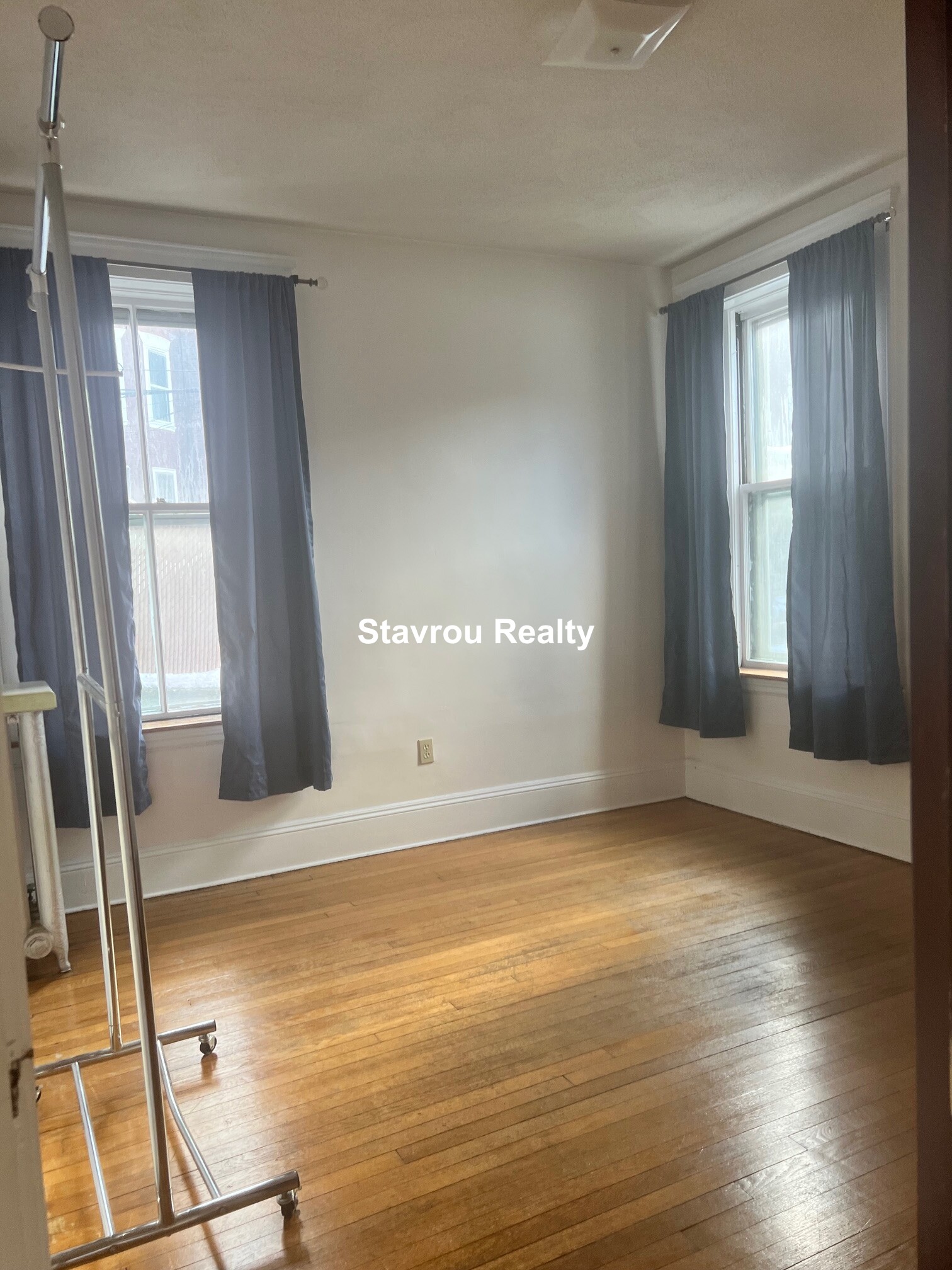 4 bed, 2 bath apartment for rent at 1677 Beacon St Unit 2, Aspinwall Hill — photo 17 of 51