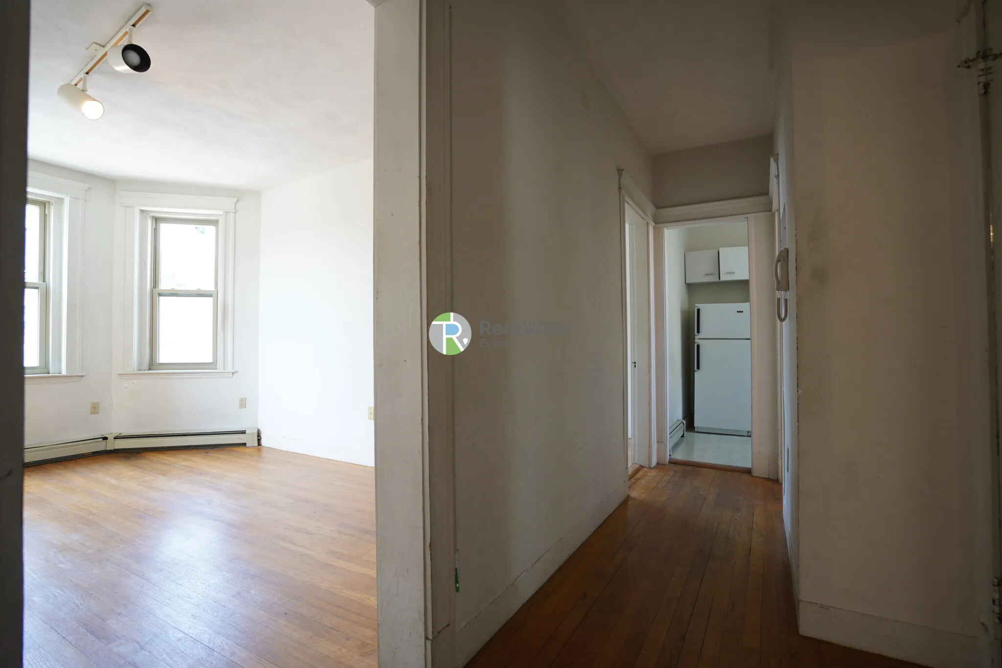 1 bed, 1 bath apartment for rent at 1677 Commonwealth Ave Unit 12A, Brighton