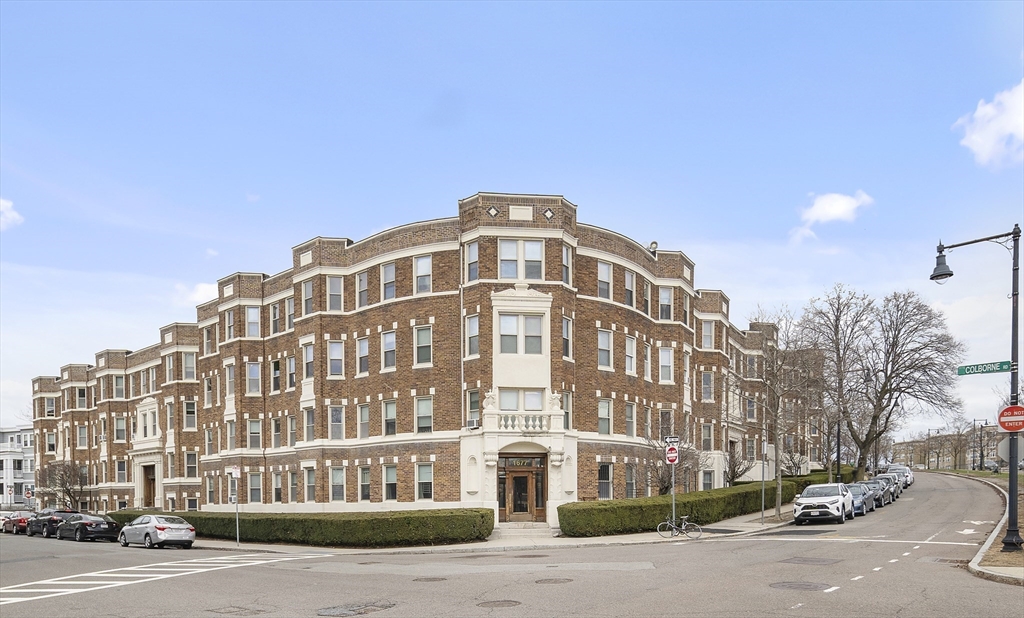 Studio bed, 1 bath apartment for rent at 1677 Commonwealth Ave Unit 18, Brighton — photo 14 of 15