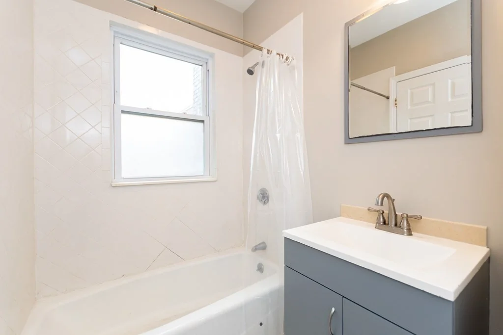 3 bed, 1 bath apartment for rent at 168 Allston St Unit 2, Allston — photo 8 of 9