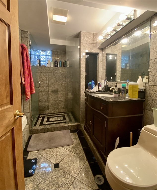 4 bed, 2 bath apartment for rent at 168 Auburn St Unit A, Cambridgeport — photo 12 of 16