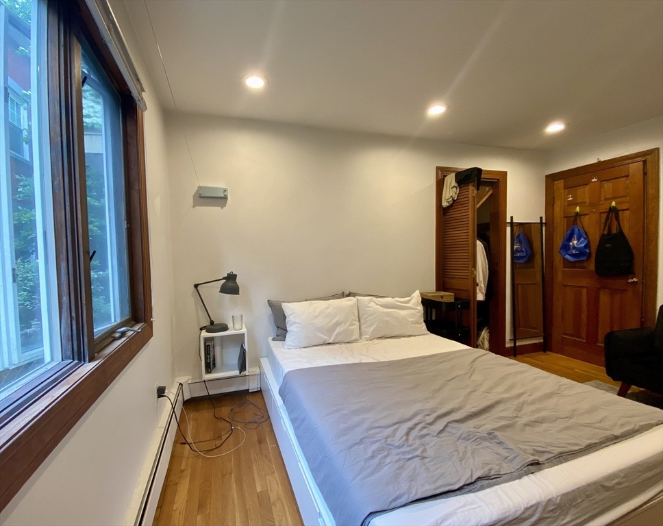 4 bed, 2 bath apartment for rent at 168 Auburn St Unit A, Cambridgeport — photo 5 of 16