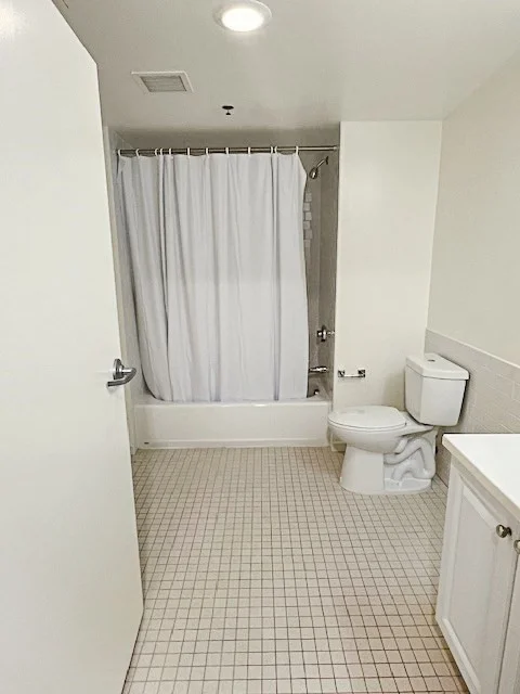 2 bed, 2 bath apartment for rent at 168 Brookline Ave Unit 1025, Fenway — photo 7 of 10