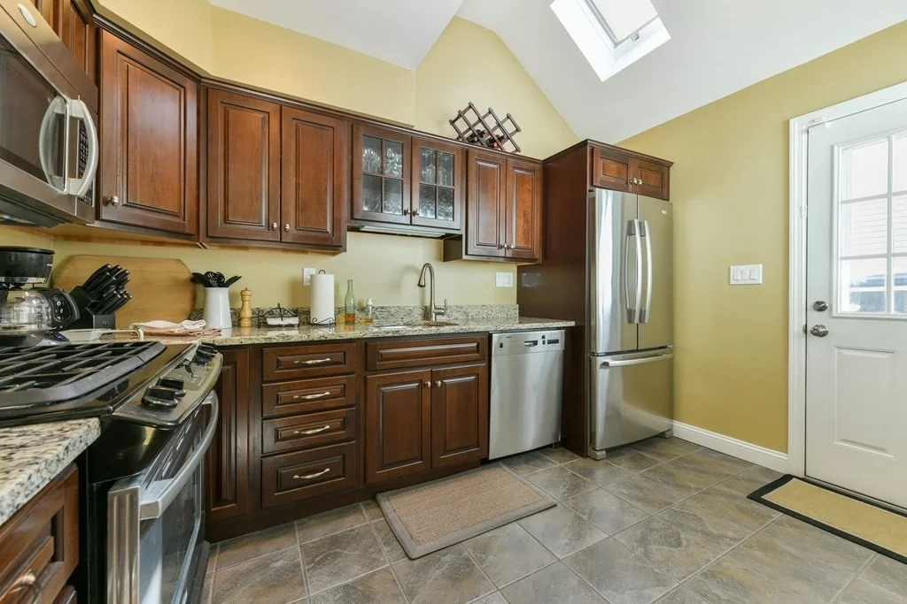 2 bed, 1 bath apartment for rent at 168 Bunker Hill St Unit 0, Charlestown — photo 3 of 24