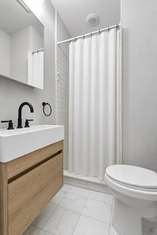 3 bed, 2 bath apartment for rent at 168 Endicott St Unit 1, North End — photo 13 of 15