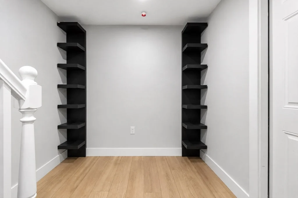 3 bed, 2 bath apartment for rent at 168 Endicott St Unit 1, North End — photo 14 of 15