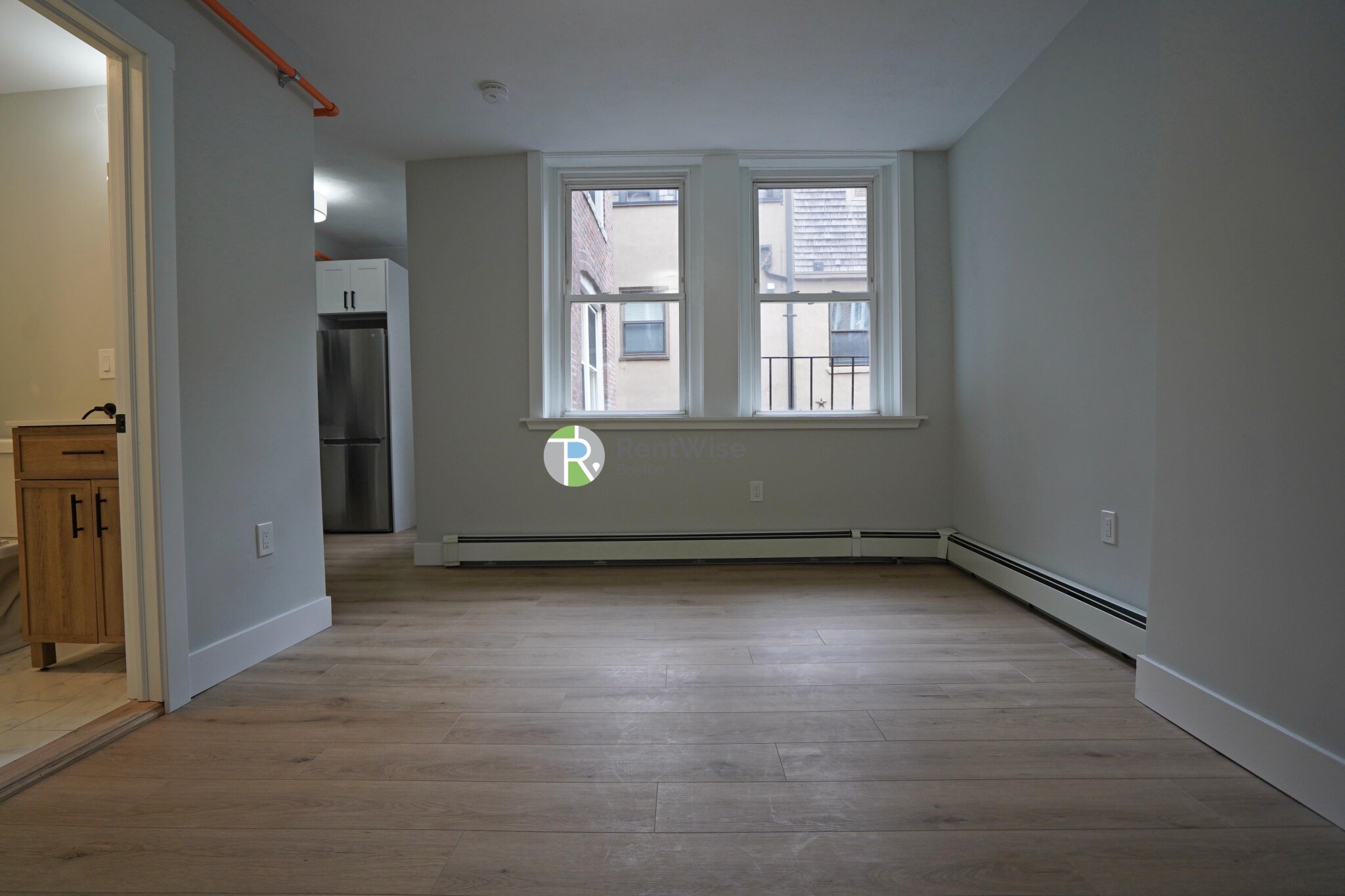 3 bed, 1 bath apartment for rent at 168 Endicott St Unit 4, North End