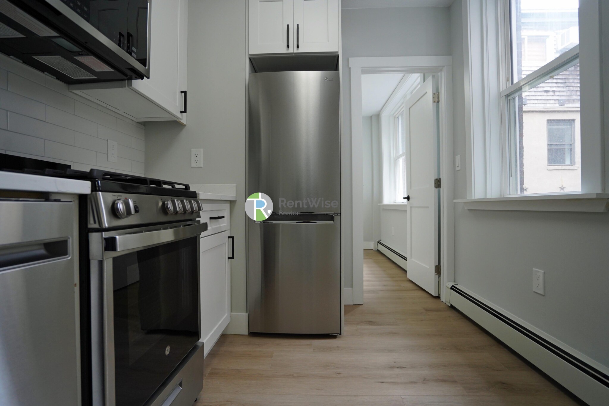 3 bed, 1 bath apartment for rent at 168 Endicott St Unit 4, North End — photo 6 of 17