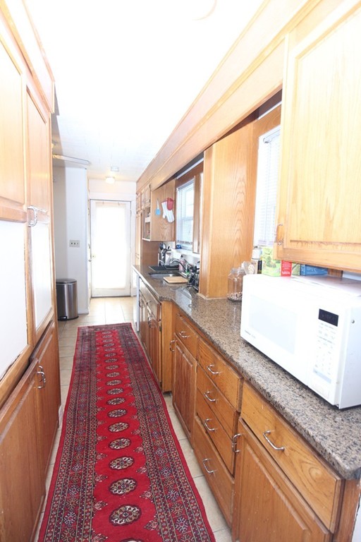 2 bed, 1 bath apartment for rent at 168 Faneuil St Unit 2, Brighton — photo 6 of 19