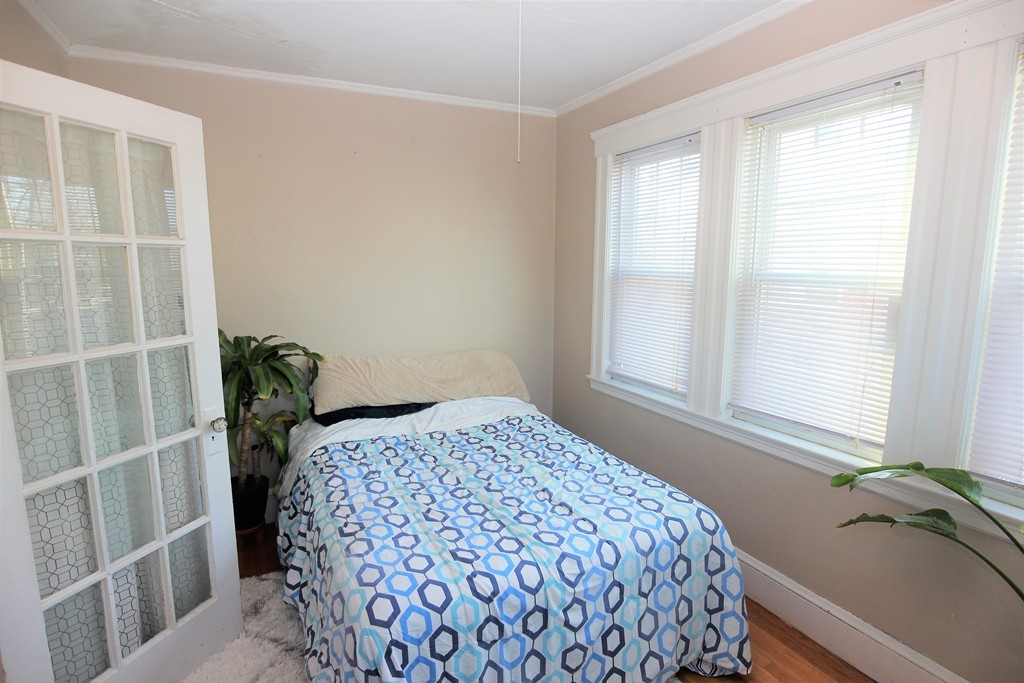 2 bed, 1 bath apartment for rent at 168 Faneuil St Unit 2, Brighton — photo 12 of 19