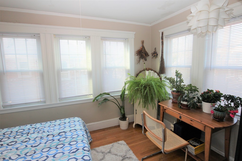 2 bed, 1 bath apartment for rent at 168 Faneuil St Unit 2, Brighton — photo 13 of 19