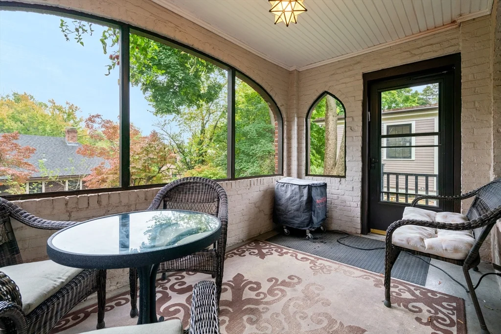 5 bed, 3 bath apartment for rent at 168 Gardner Rd, Brookline — photo 13 of 17