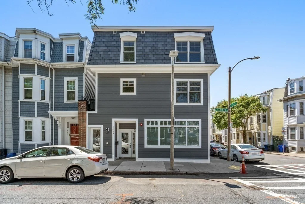 2 bed, 1 bath apartment for rent at 168 H Unit 2, South Boston — photo 2 of 29