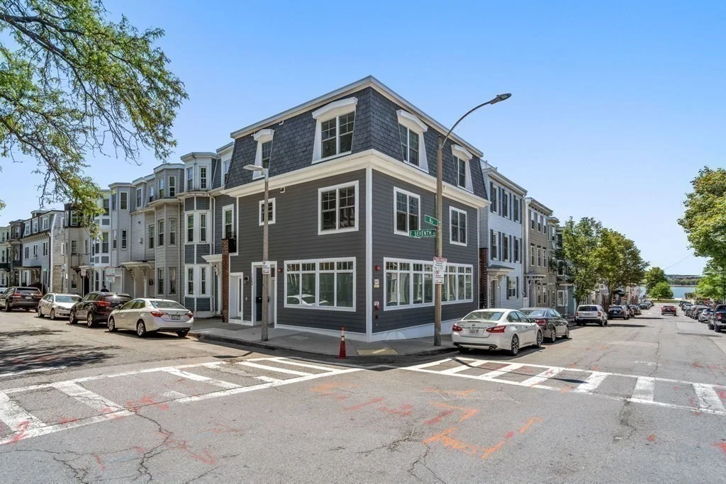 2 bed, 1 bath apartment for rent at 168 H Unit 2, South Boston — photo 1 of 29