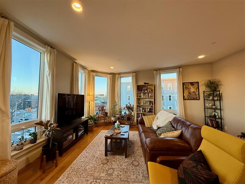 2 bed, 2 bath apartment for rent at 168 Hampshire St Unit 3, Inman Square — photo 2 of 21