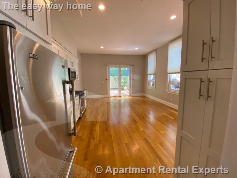 1 bed, 1 bath apartment for rent at 168 Hampshire Unit 1A, Central Square — photo 3 of 11