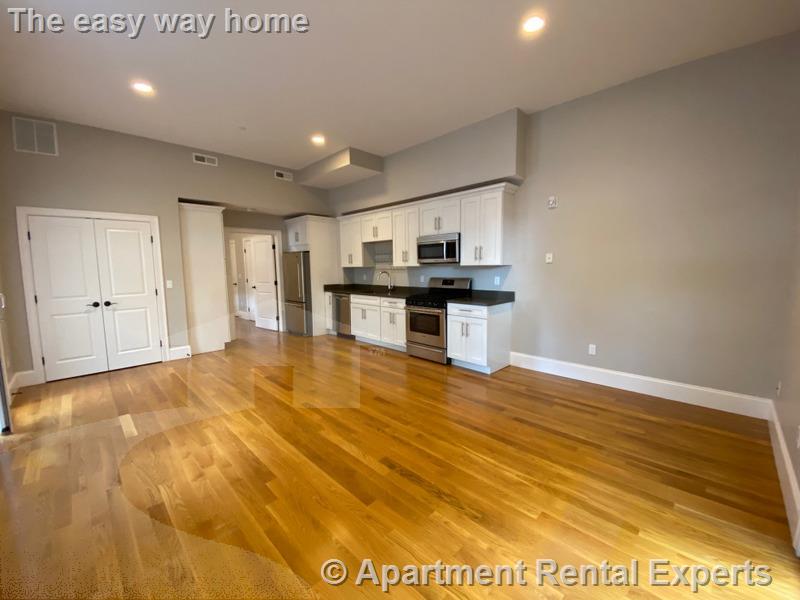 1 bed, 1 bath apartment for rent at 168 Hampshire Unit 1A, Central Square — photo 2 of 11