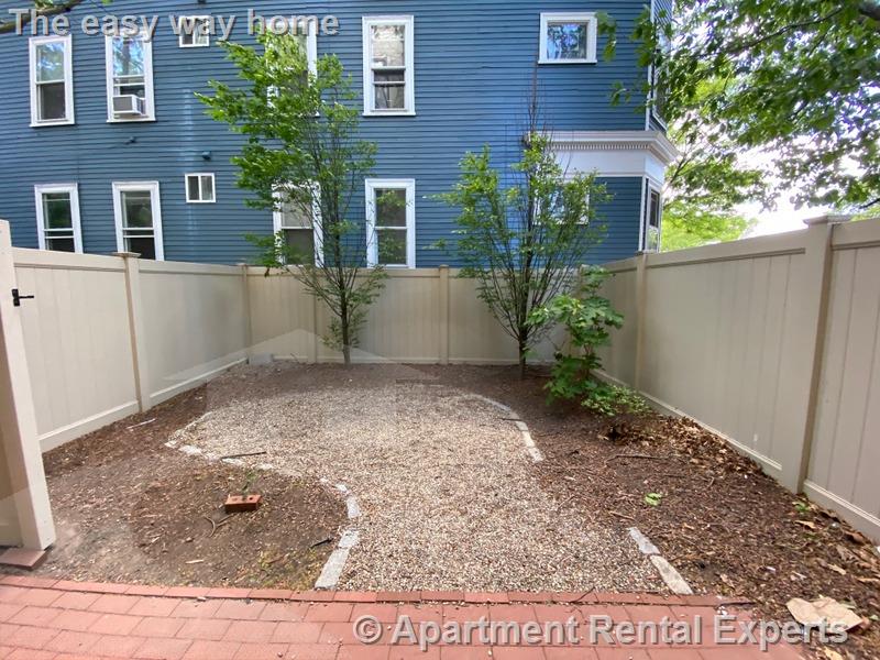 1 bed, 1 bath apartment for rent at 168 Hampshire Unit 1A, Central Square — photo 10 of 11