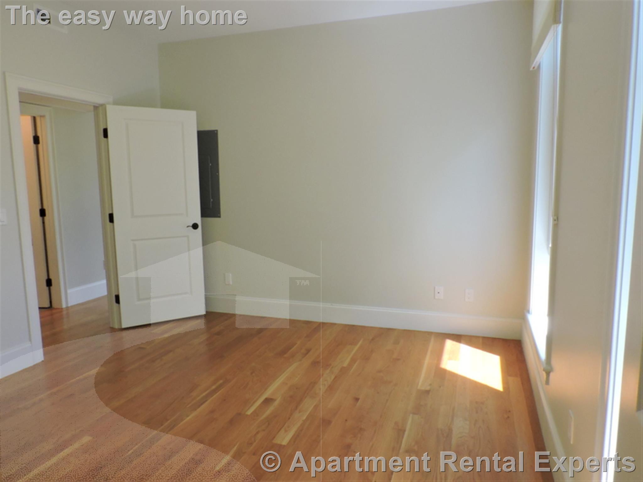 3 bed, 3 bath apartment for rent at 168 Hampshire Unit 4A, Central Square — photo 11 of 20