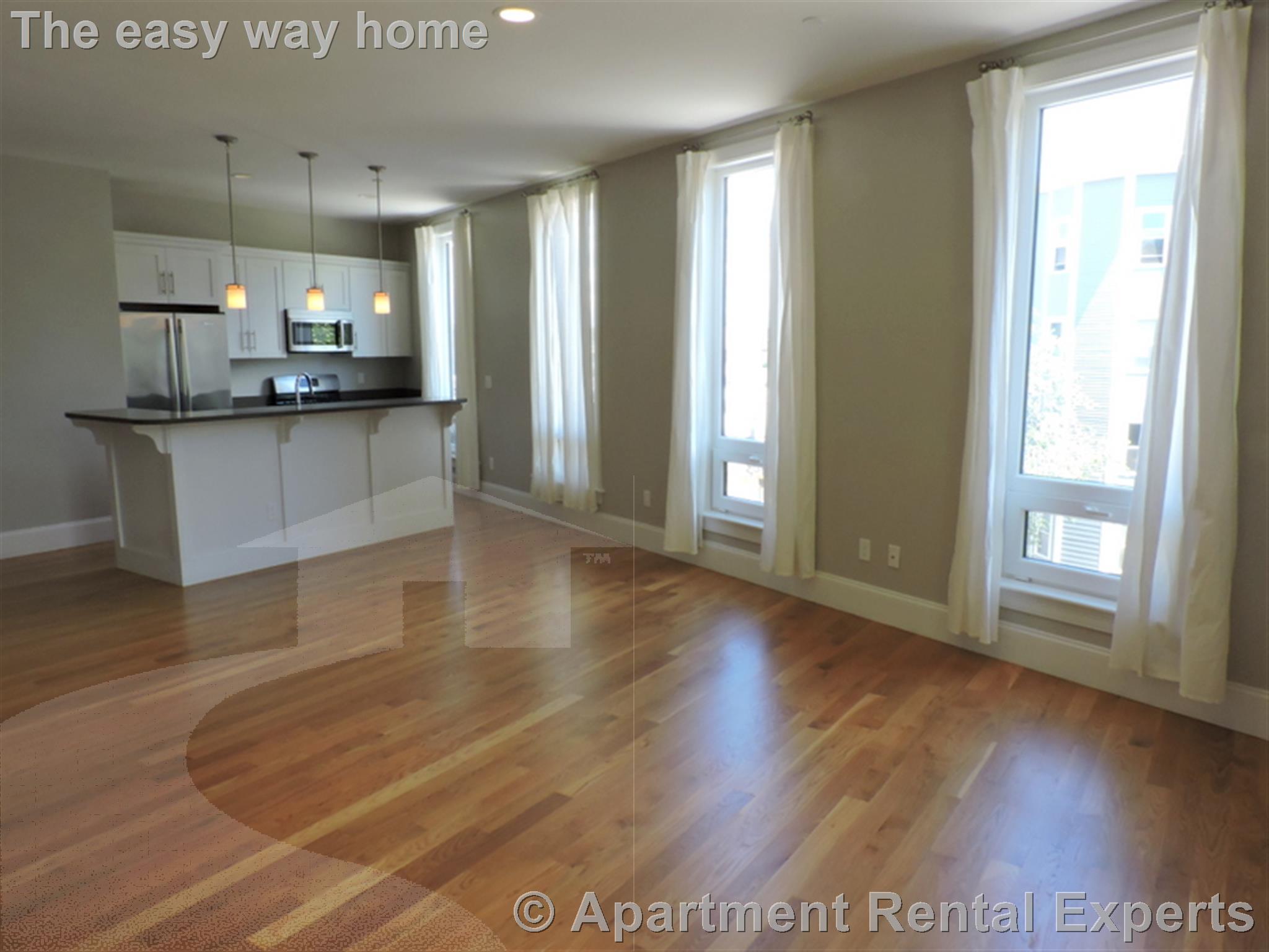 3 bed, 3 bath apartment for rent at 168 Hampshire Unit 4A, Central Square — photo 3 of 20