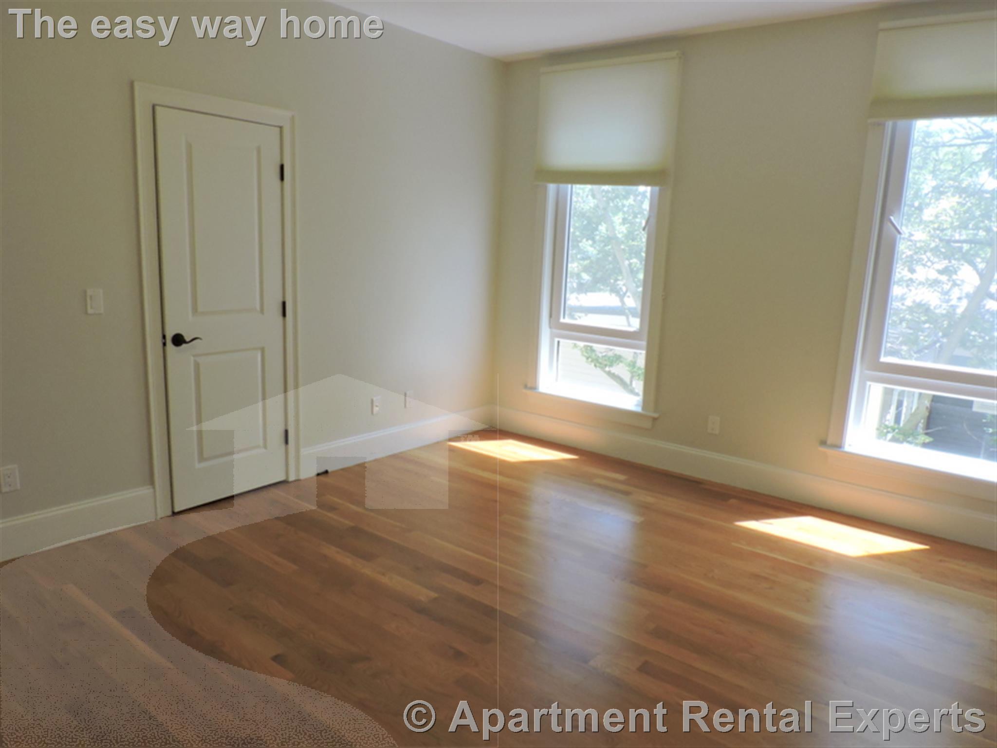 3 bed, 3 bath apartment for rent at 168 Hampshire Unit 4A, Central Square — photo 16 of 20