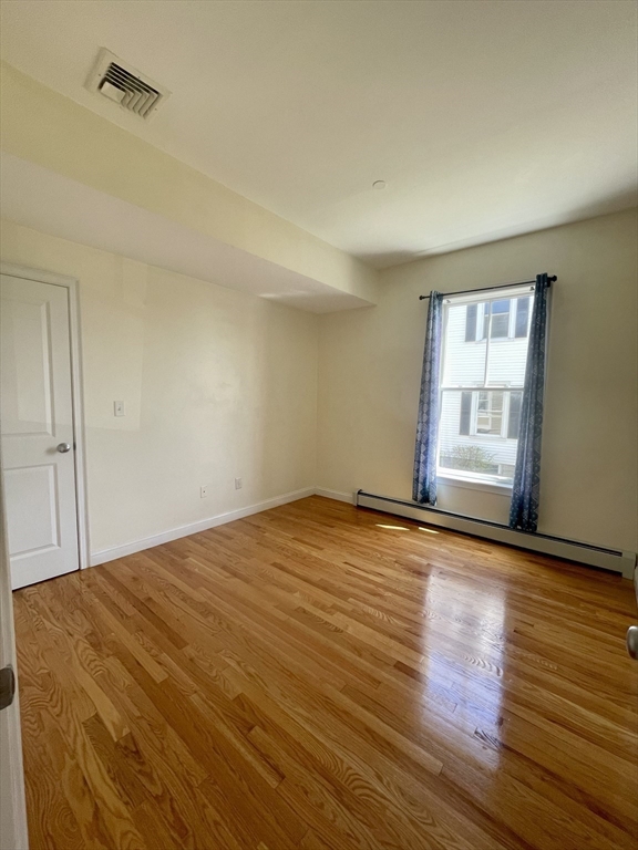 2 bed, 2 bath apartment for rent at 168 Humphrey St Unit 1, Swampscott — photo 4 of 9