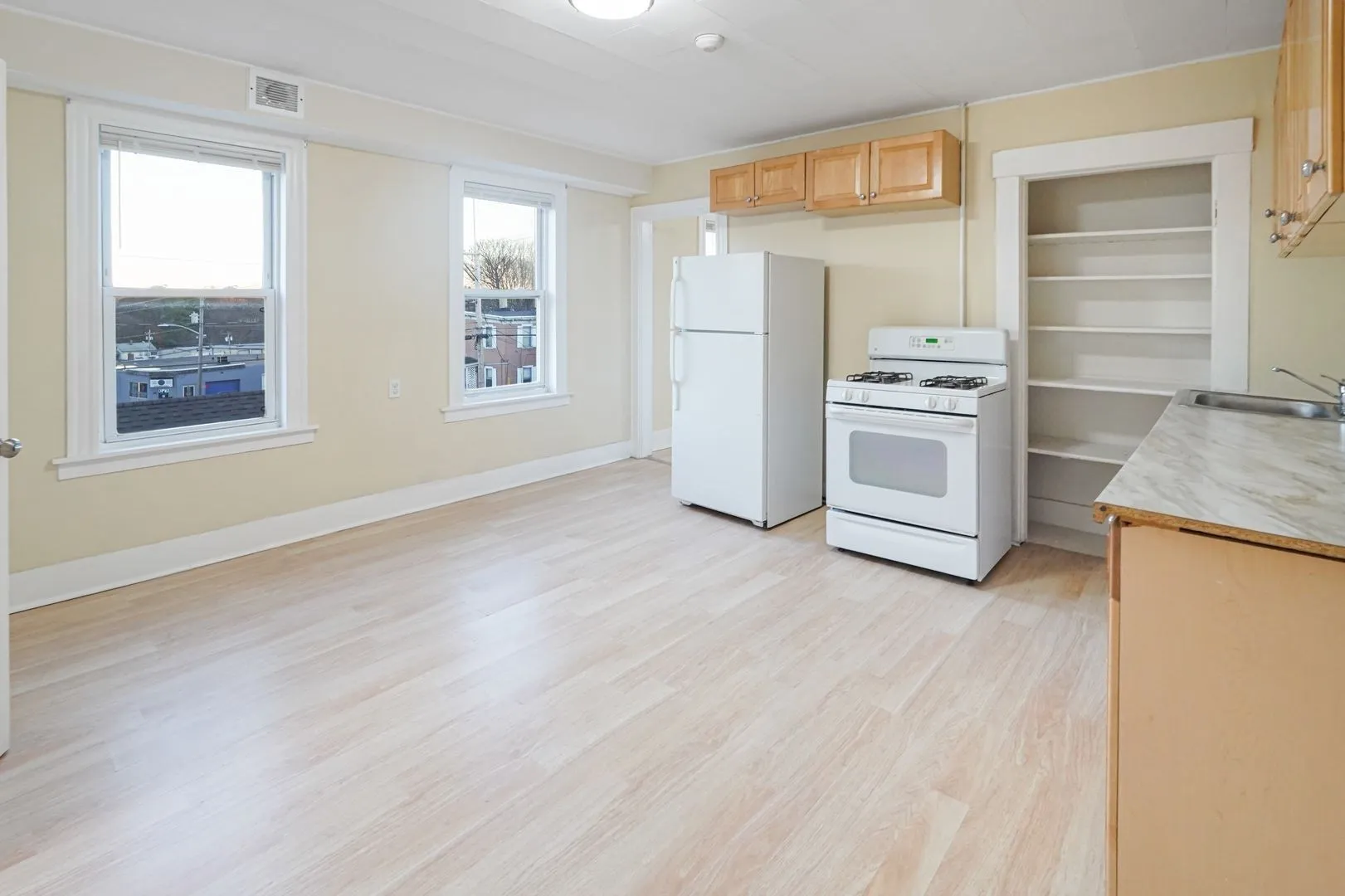 2 bed, 1 bath apartment for rent at 168 Lunenburg St Unit 2L, Fitchburg — photo 1 of 14