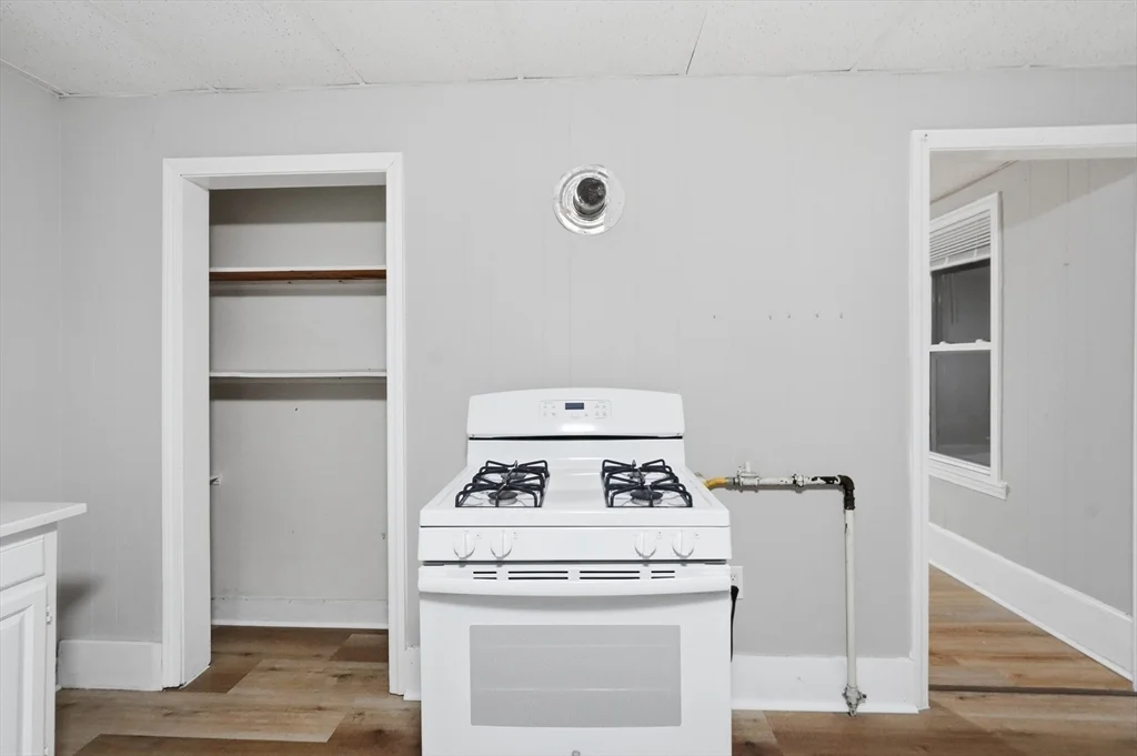 3 bed, 1 bath apartment for rent at 168 Lunenburg St Unit 3L, Fitchburg — photo 11 of 19