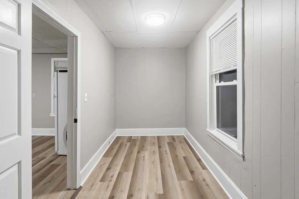 3 bed, 1 bath apartment for rent at 168 Lunenburg St Unit 3L, Fitchburg — photo 17 of 19