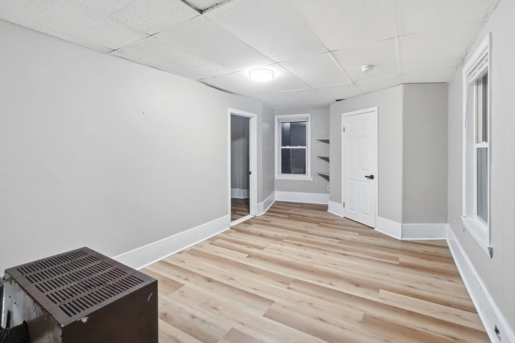 3 bed, 1 bath apartment for rent at 168 Lunenburg St Unit 3L, Fitchburg — photo 10 of 19