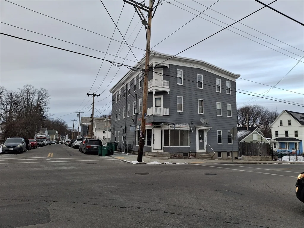 3 bed, 1 bath apartment for rent at 168 Lunenburg St Unit 3R, Fitchburg — photo 17 of 17