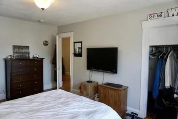 3 bed, 1 bath apartment for rent at 168 Marine Rd Unit 1, South Boston — photo 9 of 18