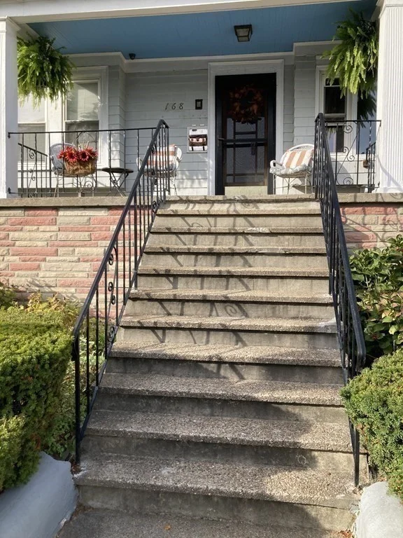 3 bed, 1 bath apartment for rent at 168 Marine Rd Unit 1, South Boston — photo 3 of 18