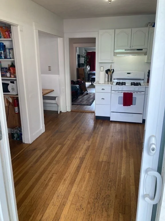 3 bed, 1 bath apartment for rent at 168 Marine Rd Unit 1, South Boston — photo 12 of 18