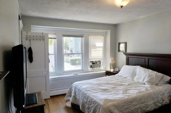 3 bed, 1 bath apartment for rent at 168 Marine Rd Unit 1, South Boston — photo 10 of 18