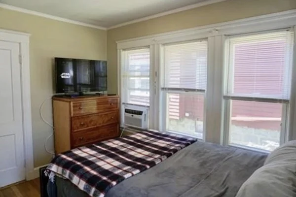 3 bed, 1 bath apartment for rent at 168 Marine Rd Unit 1, South Boston — photo 7 of 18