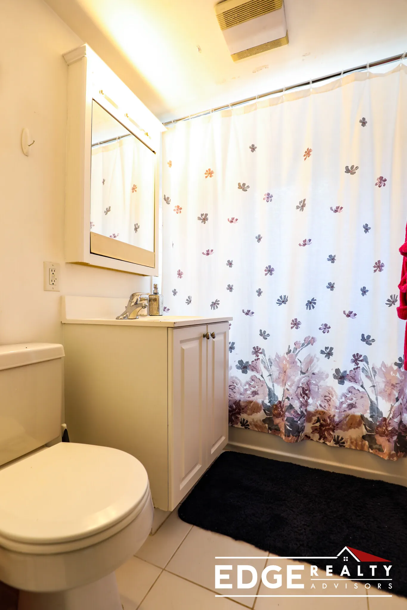 3 bed, 2 bath apartment for rent at 168 Newton St Unit 4, Brighton — photo 8 of 11